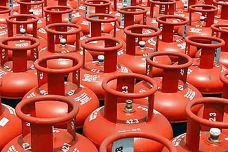 Astrologer's Prediction on US-Israel-Iran Conflict Surfaces Amid LPG Crisis