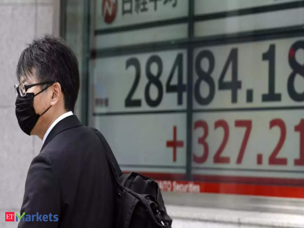 Asian Stock Markets Experience Decline as Brent Oil Prices Stabilize