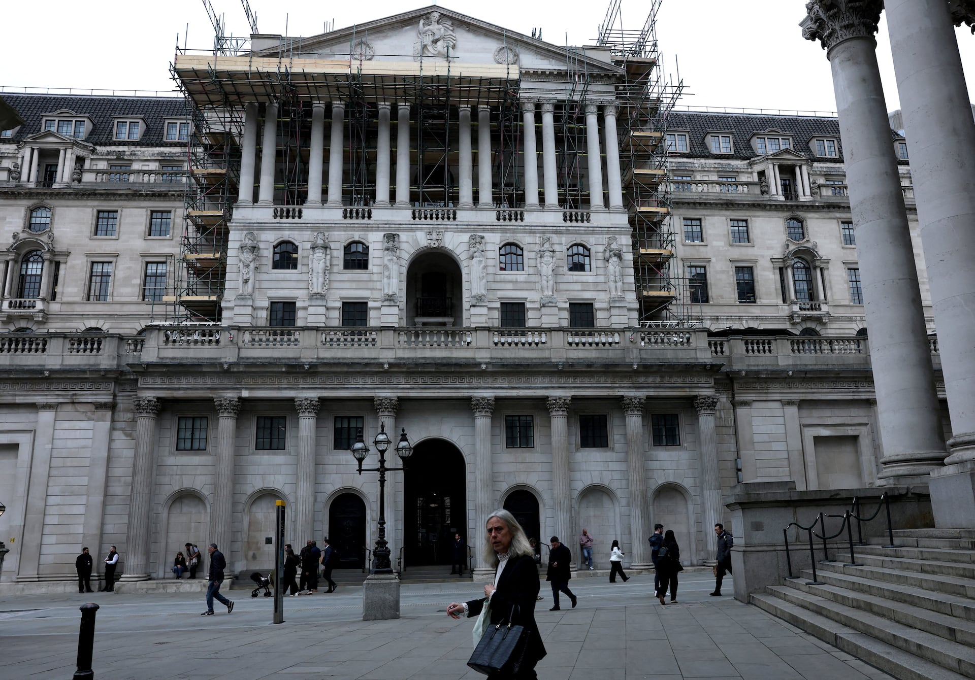 Investors Increase Expectations for Bank of England Rate Hikes