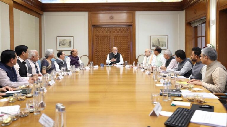 PM Modi Advocates for Innovative Steps in LPG and LNG Fertilizer Production