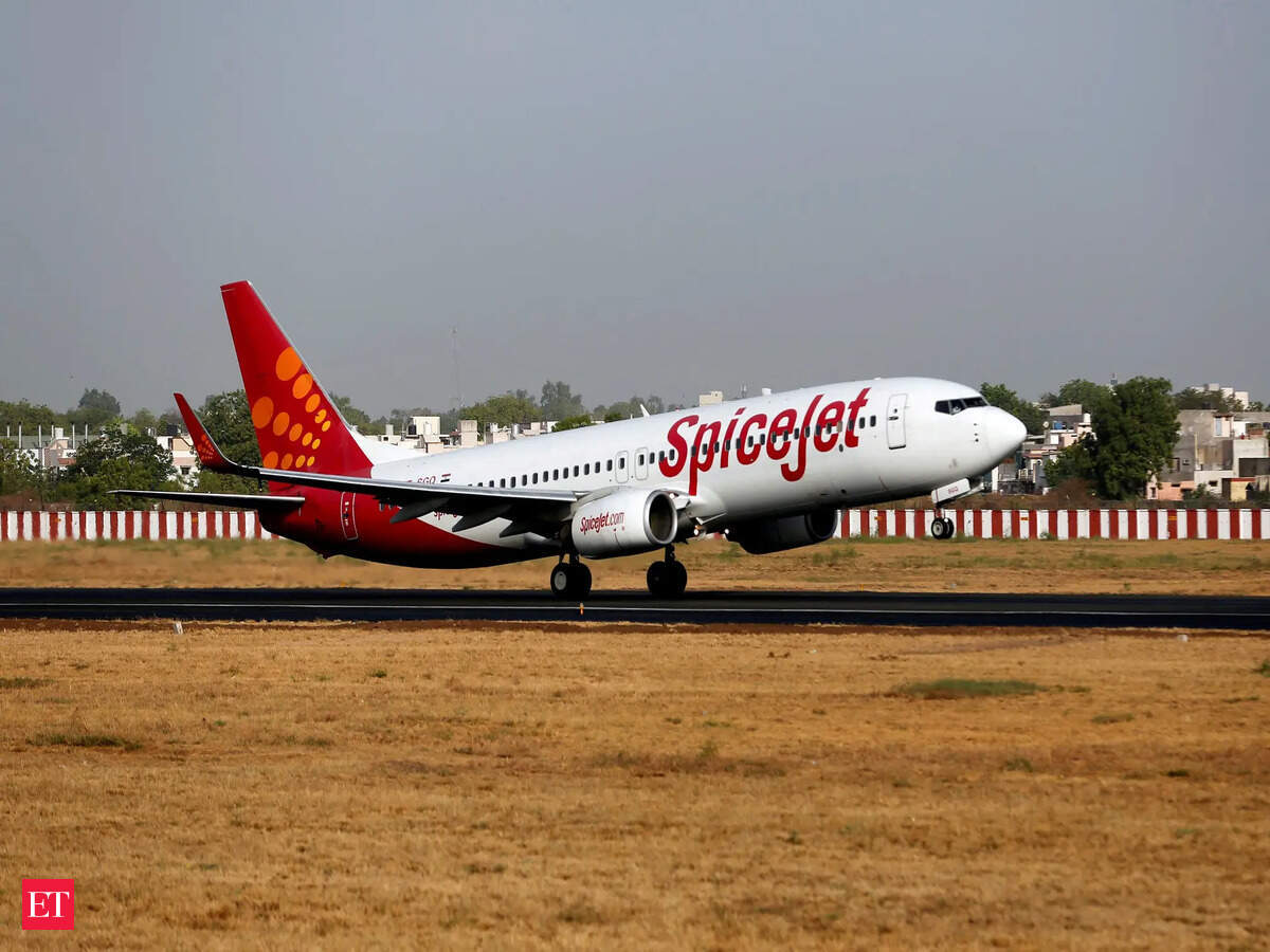 SpiceJet Incident: Collision with Akasa Air Aircraft at Delhi Airport
