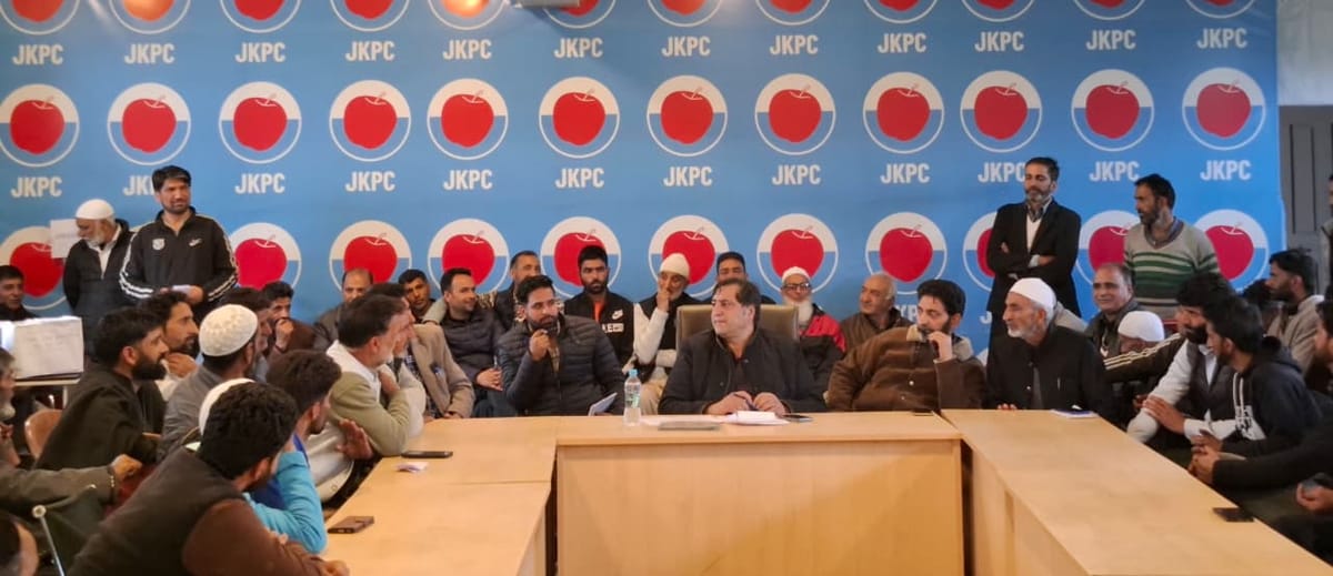 सज्जाद लोन की चर्चा: कश्मीर में दैनिक जीवन की समस्याएँ