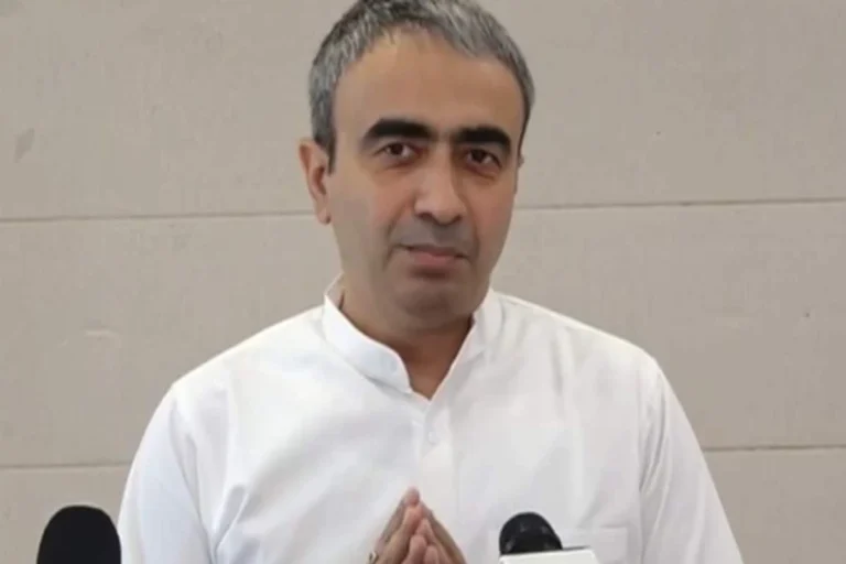 Anurag Dhanda Criticizes Government for Increased CNG Prices in Delhi