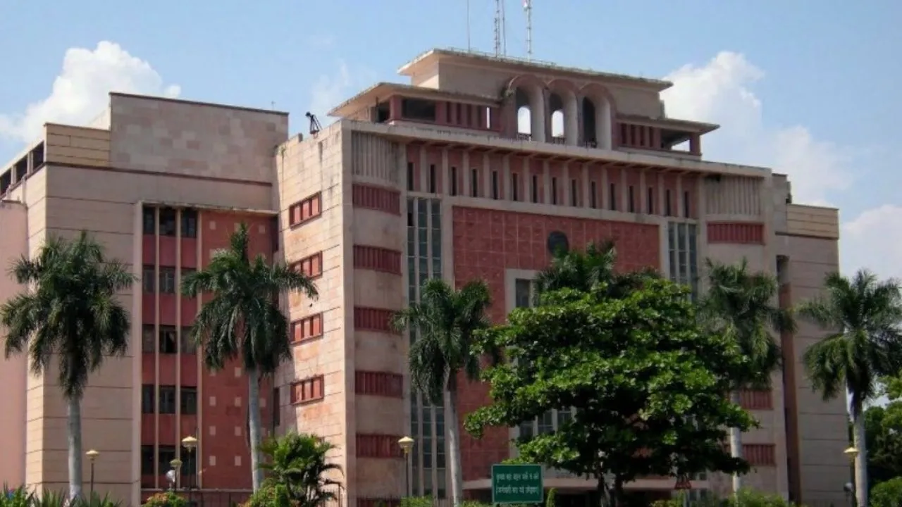 MP में तबादलों पर लगे प्रतिबंध को हटाने की तैयारी, CM के संकेत