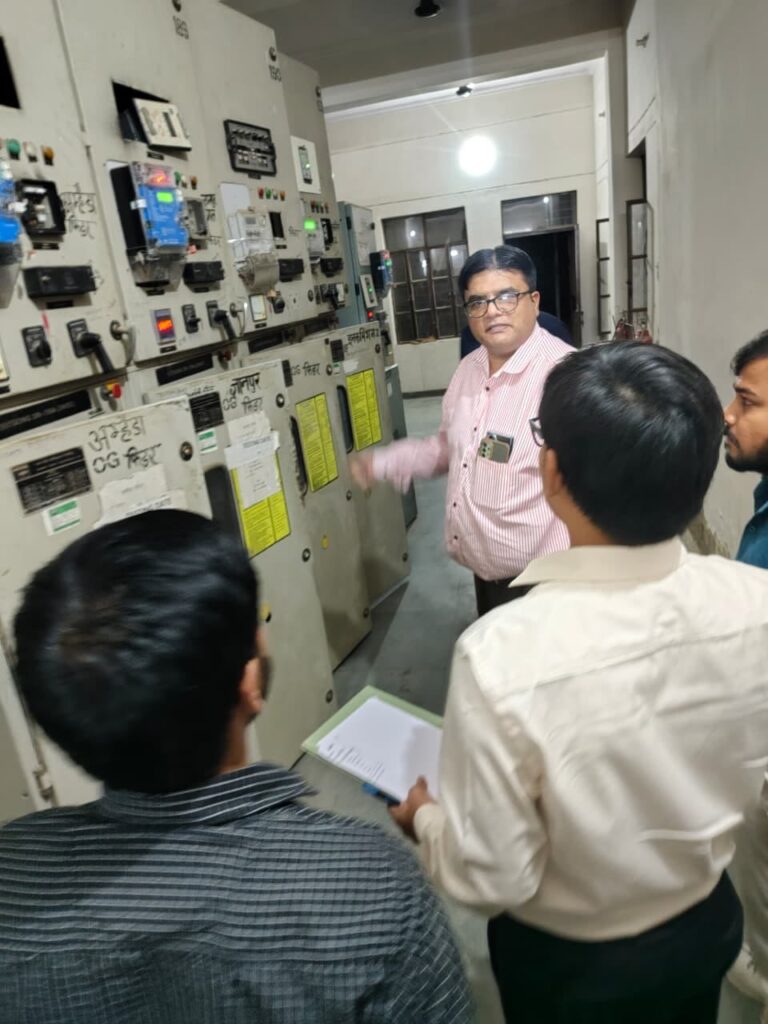 मेरठ में बिजली और पानी संकट: नागरिकों की बढ़ी मुश्किलें