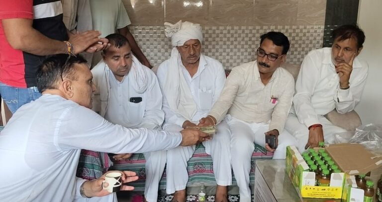 Jhajjar-Bahadurgarh News: विधायक राजेश जून ने विभिन्न कार्यों के लिए दी आर्थिक सहायता