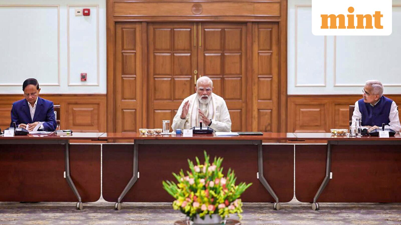 PM Modi, Economic Advisory Council discuss measures to accelerate India's economic growth amid West Asia war