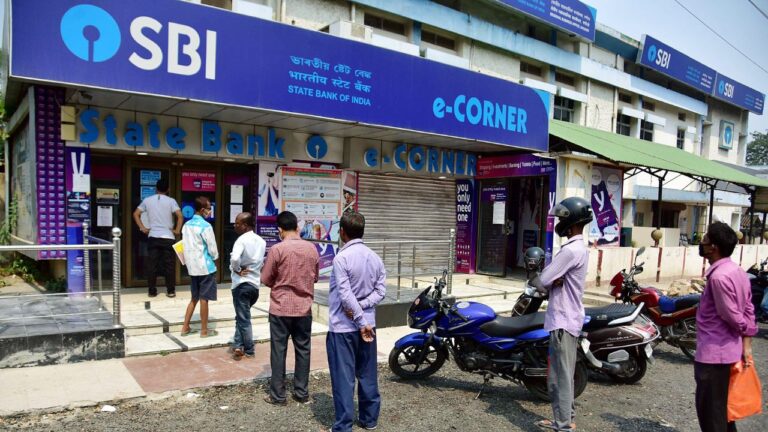जब कैश ही नहीं तो ATM किस लिए, क्या छोटे शहरों में लग जाएगा ताला? FAQ से जानें हर सवाल का जवाब