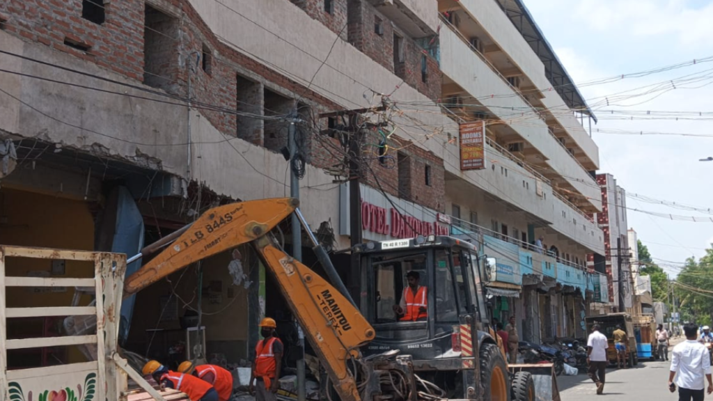 Coimbatore corporation starts demolishing three-storey building on encroached land