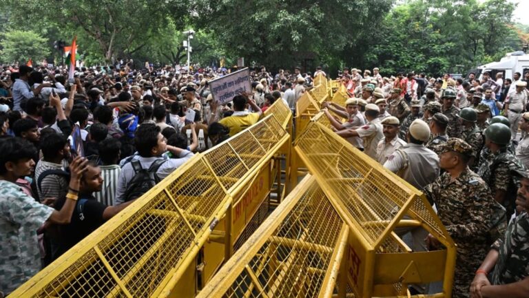 Delhi halts food deliveries at CJP protest site, shuts Metro stations, but crowds keep growing