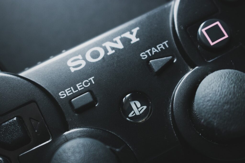 Sony Eyes $1.3 Billion Tamron Acquisition as Lens Maker Reviews Offer