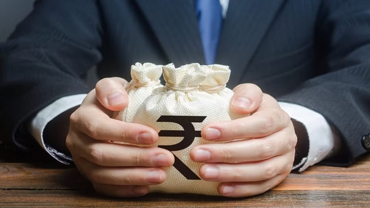 UP: प्रदेश में बैंक ऋण वसूली में बड़ा सुधार, एक साल में 13.91 लाख आरसी और 19 हजार करोड़ की देनदारी घटी
