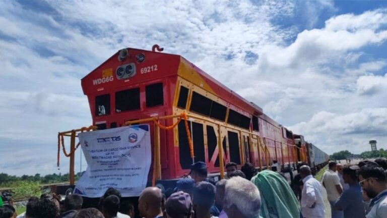 भारतीय रेलवे ने रचा इतिहास, कोलकाता से सीधे नेपाल पहुंची पहली कंटेनर ट्रेन